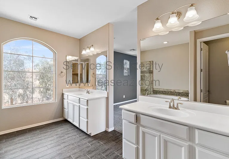888 N Imperial Pl — Photo 25