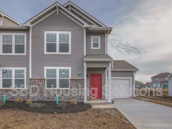 12429 S Parkwood Ln, Lees Summit, MO 64086