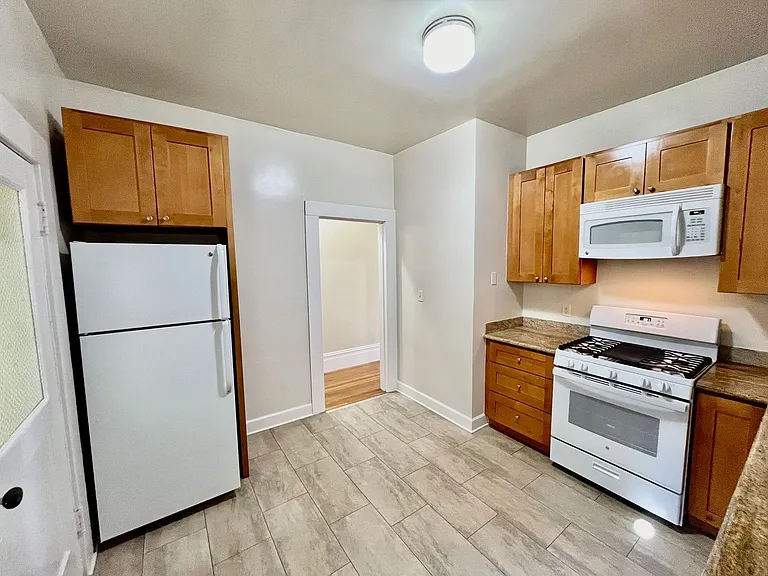 Incredible, Must See Noe Valley Two Bedroom — Photo 5