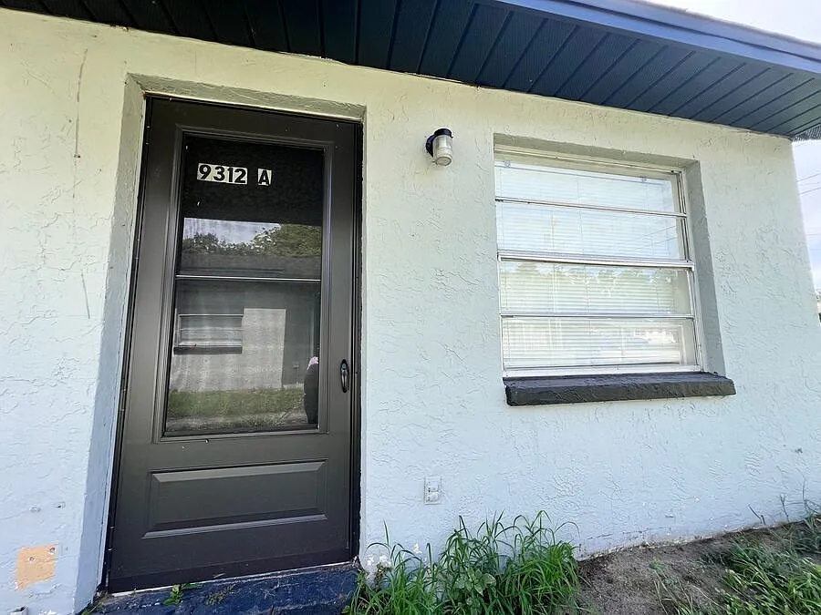 9312 Grandfield Rd, Unit A — Photo 2