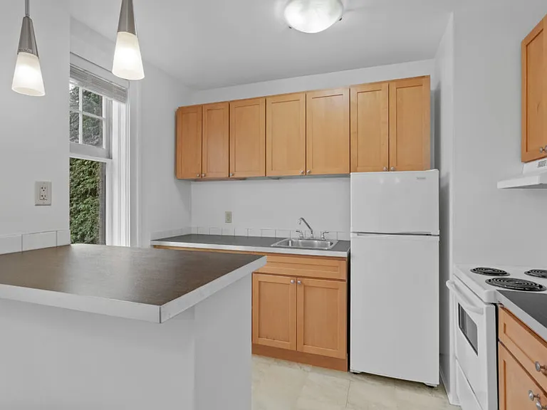 1009 W 10th Ave — Photo 28