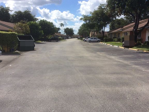 4th image of 4747 Orleans Ct