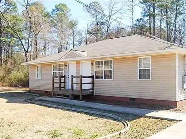 668 Gardner Drive SW, 668 Gardner Dr SE #B, Jacksonville, AL 36265