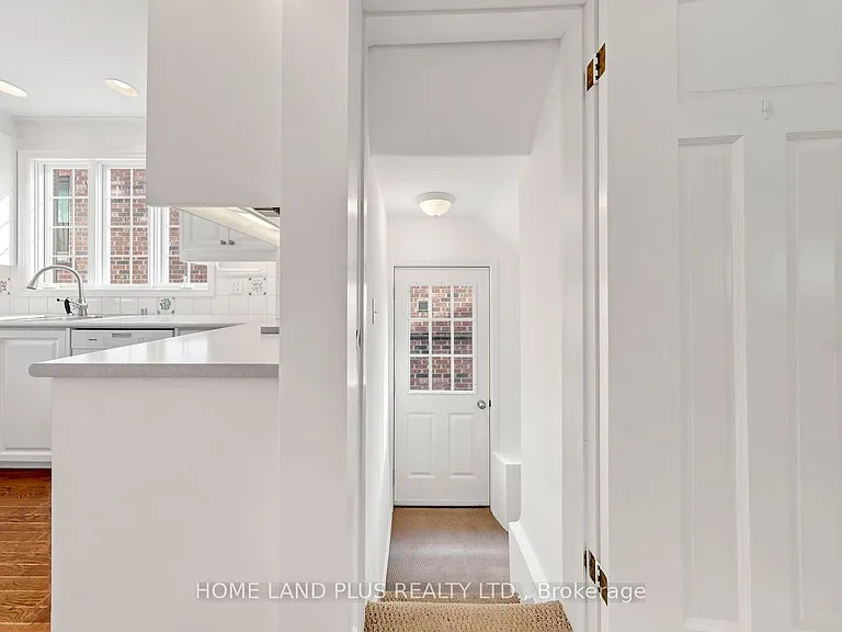 295 Saint Germain Ave — Photo 25