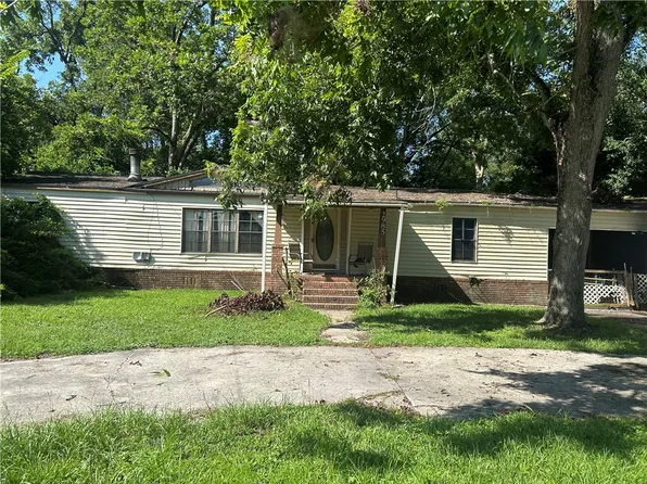 2985 Albany Ave, Waycross, GA 31503