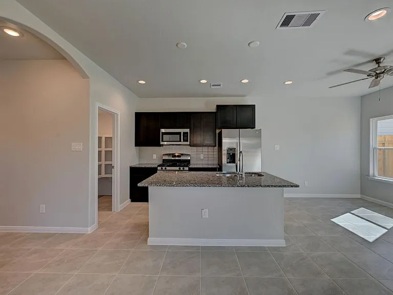 11857 E Gate Dr — Photo 7