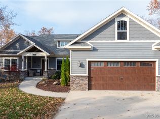 135 Windjammer Estates Dr, Lake Ozark, MO 65049
