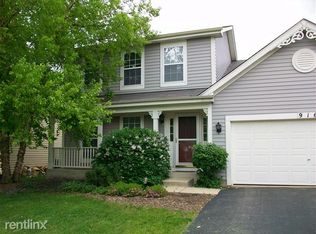 916 Matthew Ct, Naperville, IL 60540