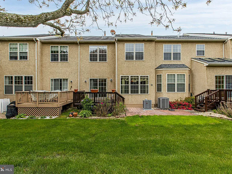 80 Chadwick Cir — Photo 47