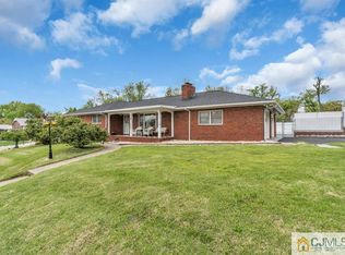 1 Vernon St, Parlin, NJ 08859