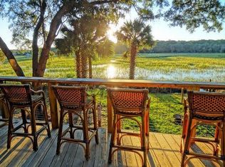 542 Palmetto Pointe Ln, Edisto Island, SC 29438
