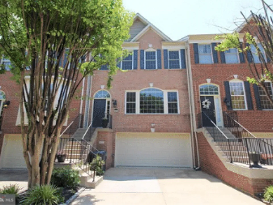 3800 Elmwood Towne Way