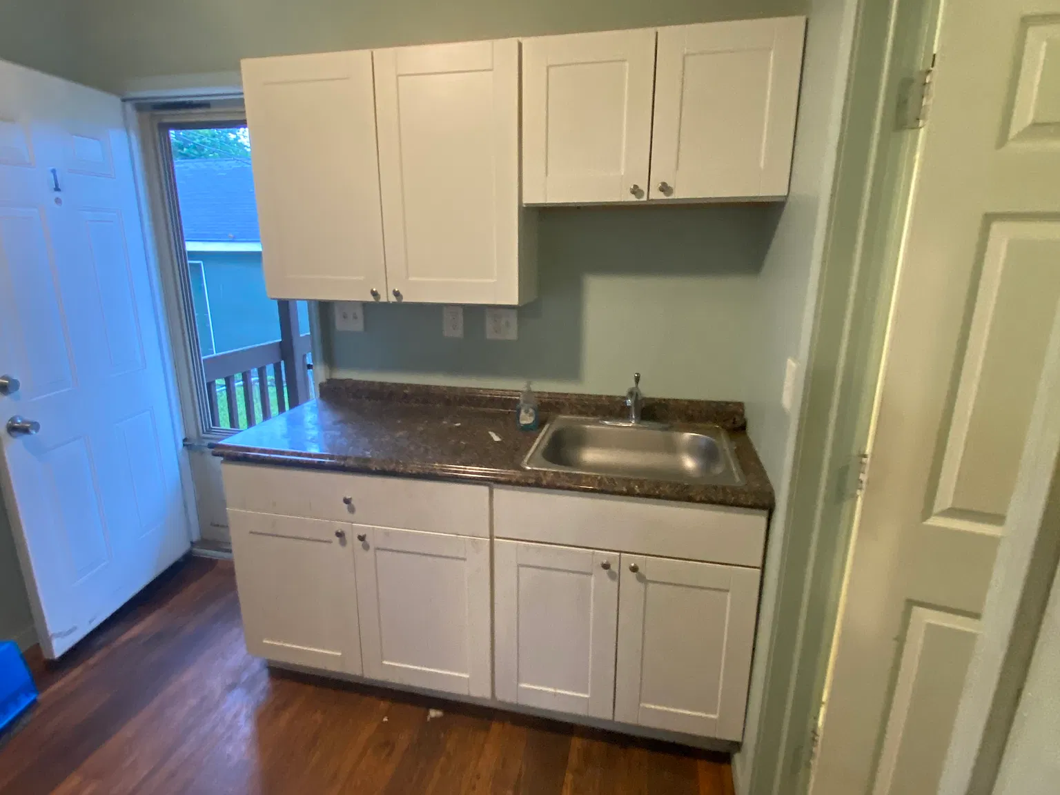 1308 Hanford Ave — Photo 4