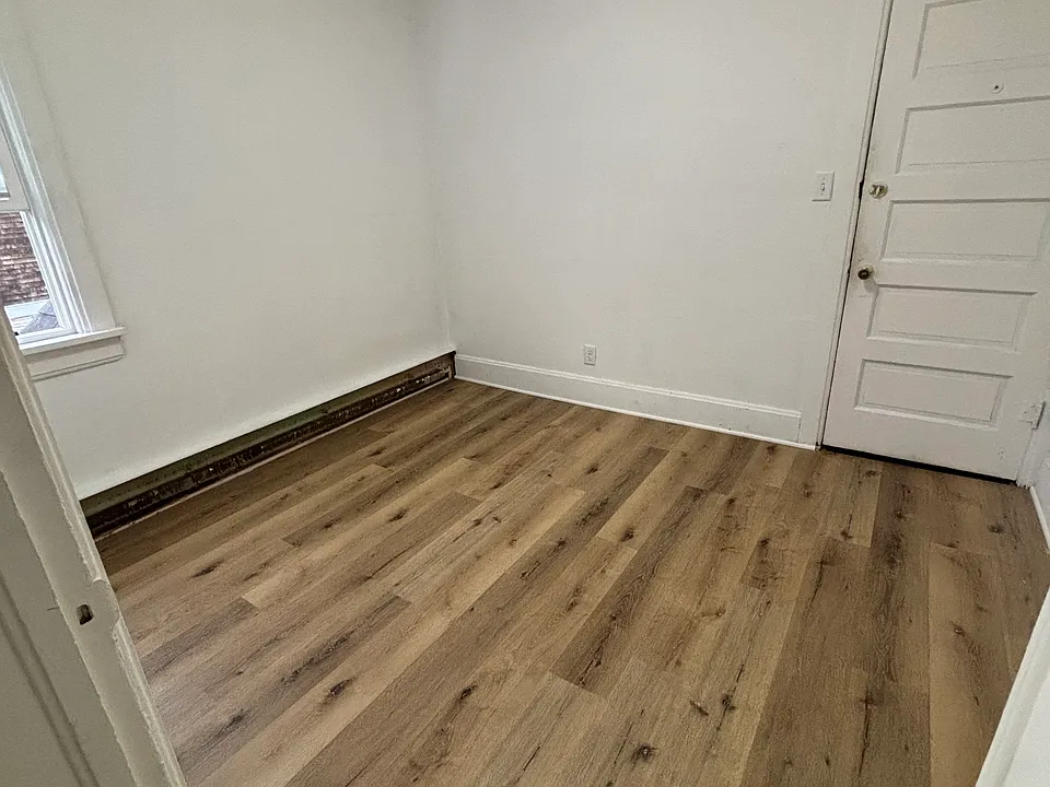 301 N Main St #3
