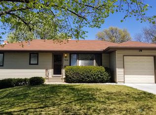 7618 Grover St, Omaha, NE 68124