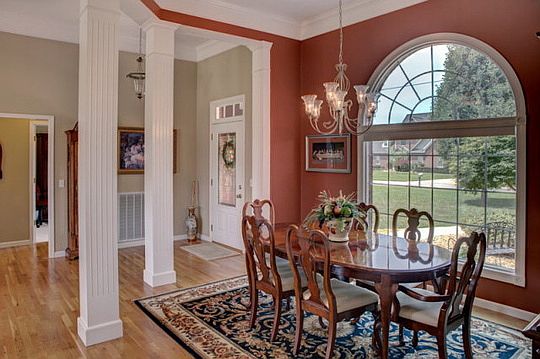 3rd image of 1115 Heathwood West Dr