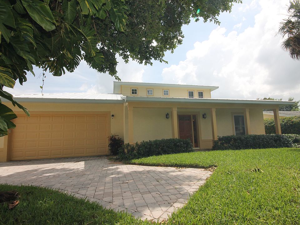 1st image of 722 Shore Dr