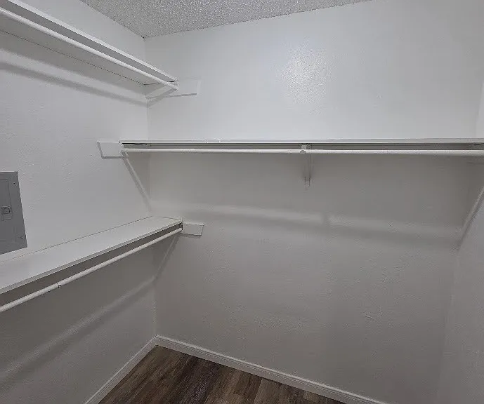 716 W Avenue I — Photo 9