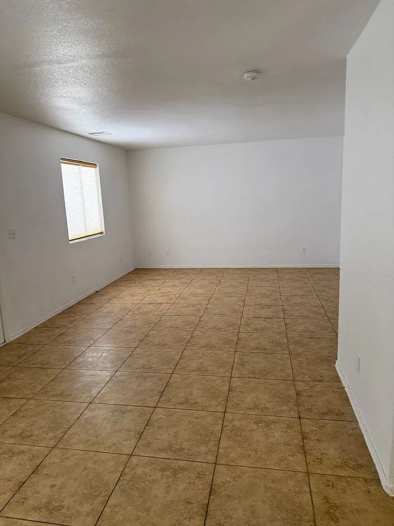 3 Bed 2 Bath 196 S Picacho Heights Rd Eloy Az — Photo 3