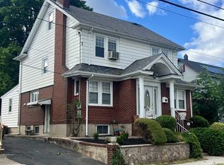 11 Mozart St, East Rutherford, NJ 07073