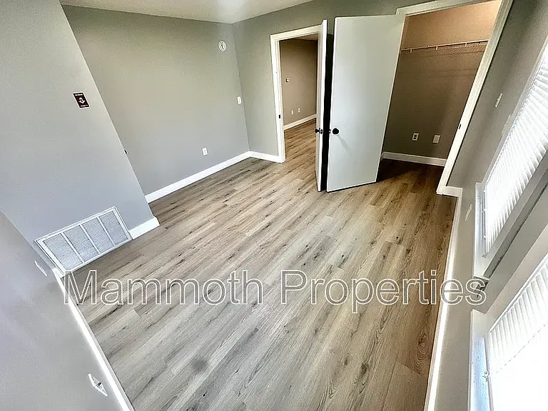 Corning House — Photo 6