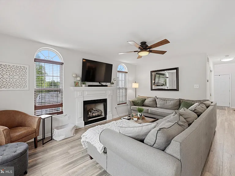 12 Timbercrest Dr — Photo 5