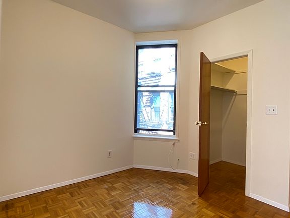 4th image of 139 2nd Ave APT 18