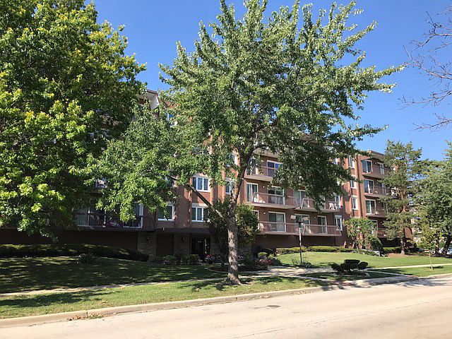 1st image of 8000 W Foster Ln APT 401