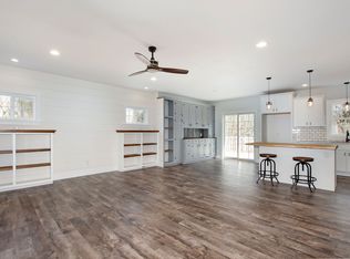 1089 Blue Star Hwy, South Haven, MI 49090