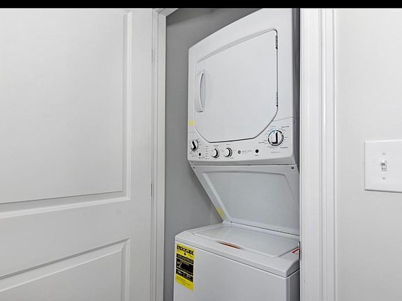 In unit washer/dryer combo