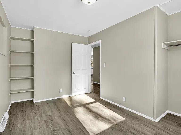 1101 N McKinley Ave — Photo 15