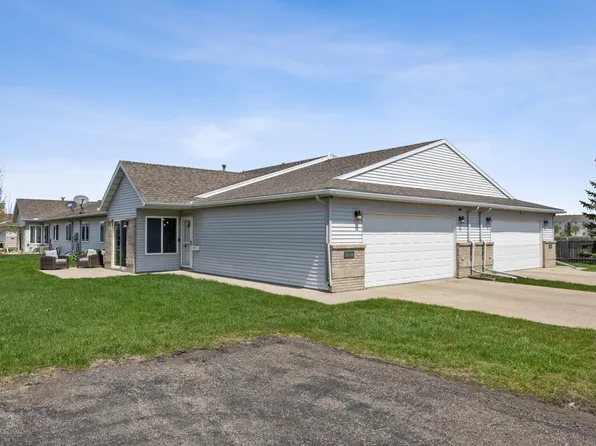 3616 7th St S, Moorhead, MN 56560