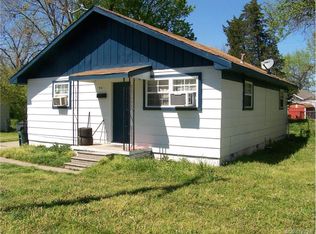 715 E 20th St, Okmulgee, OK 74447