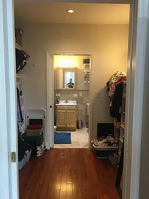 Rented by R New York | media 69