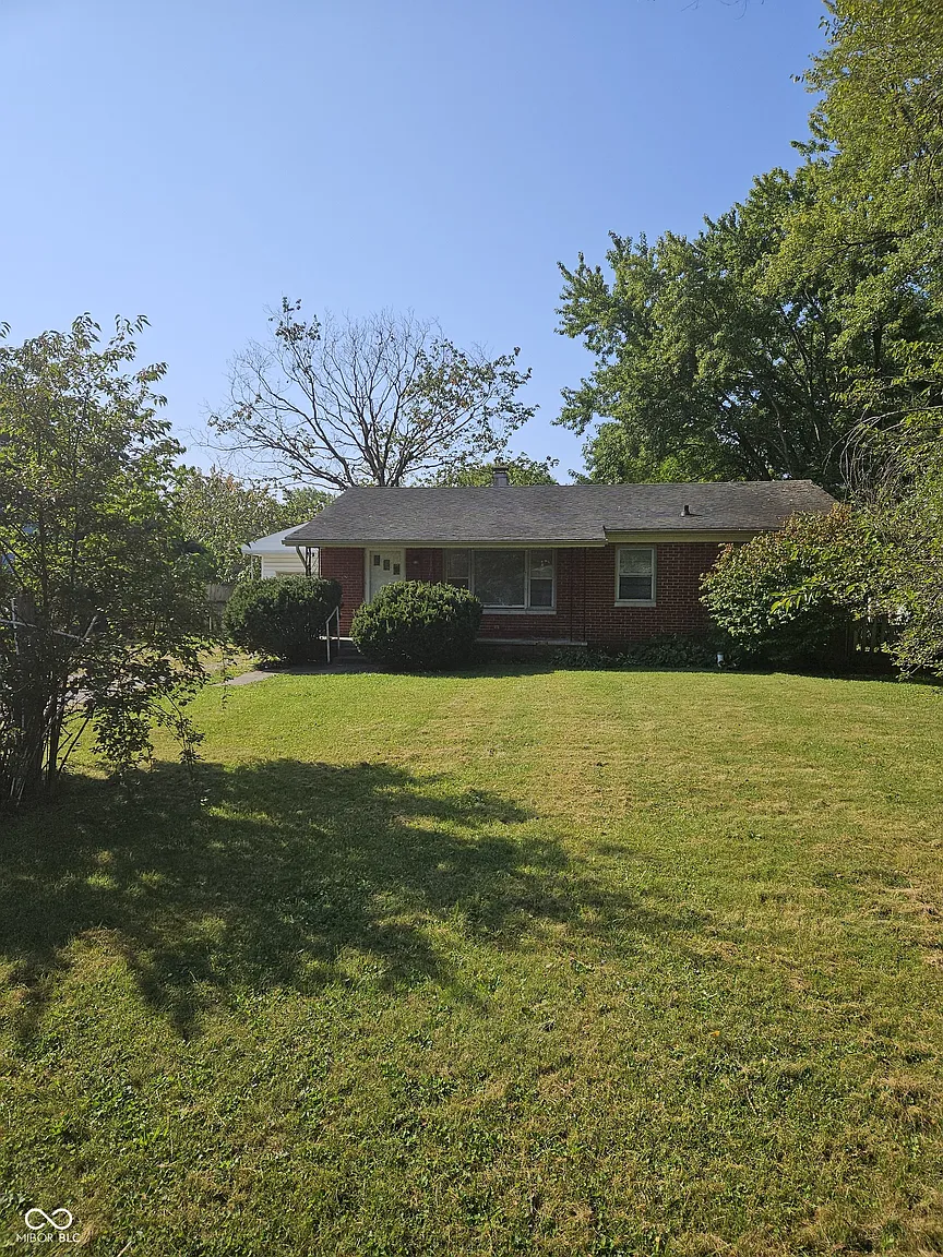 2107 W Coil St photo 1