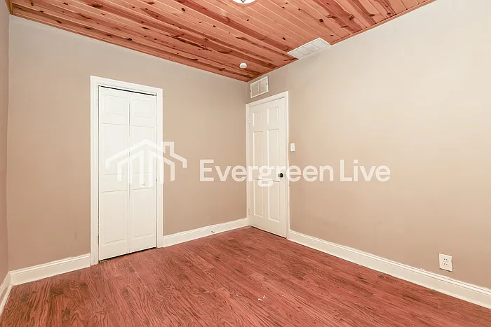 531 Daytonia Ave — Photo 9