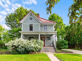 1307 Rochester Ave, Iowa City, IA 52245