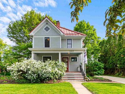 1307 Rochester Ave, Iowa City, IA, 52245