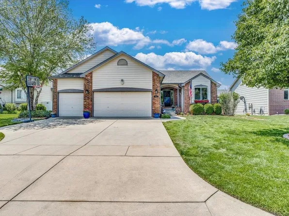 14209 E Twinlake Dr, Wichita, KS 67230
