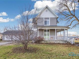 142 N Keyser Ave, Deshler, OH 43516