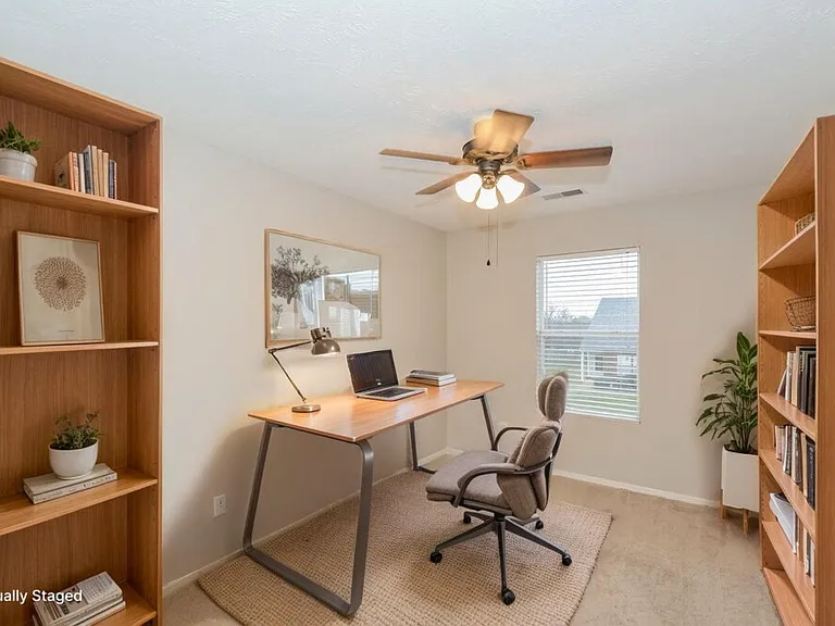 2653 Sutherland Dr — Photo 16
