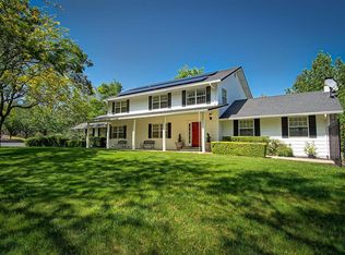 8764 Knobhill Cir, Redding, CA 96001