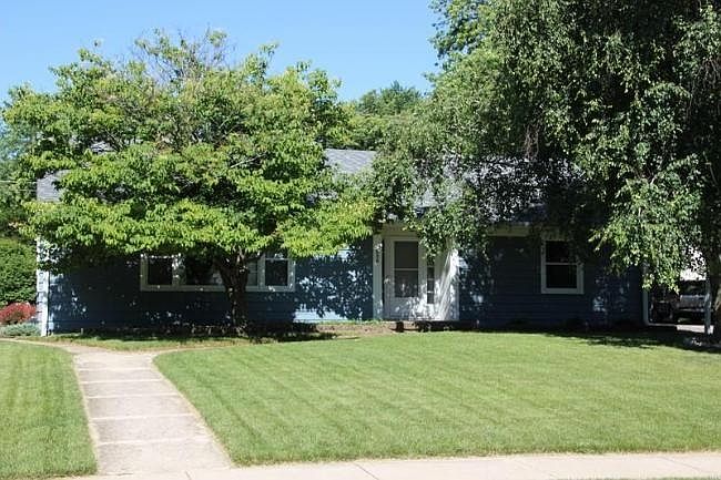 1st image of 630 N Hine Ave
