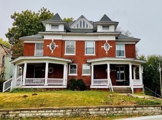 822 N 9th St, Saint Joseph, MO 64501