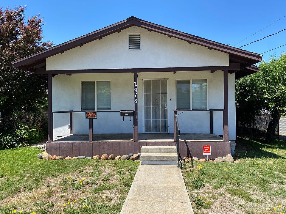 1st image of 2918 El Noble Ave
