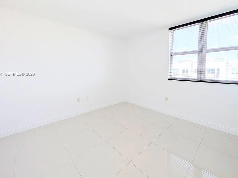 60 NW 37th Ave #1208 — Photo 8