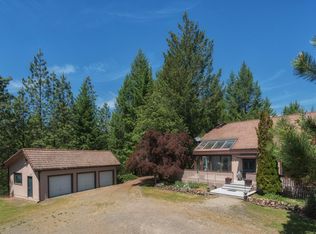 16933 Meadows Rd, White City, OR 97503