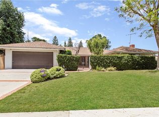 23261 Arminta St, Canoga Park, CA 91304