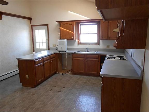 4th image of 4613 Maughn Dr