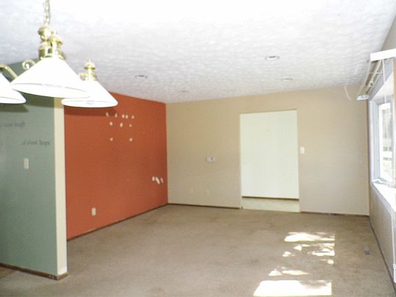 4th image of 2922 Browning St